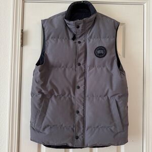 CANADA GOOSE Authentic Men's Gray Puffer Vest Large